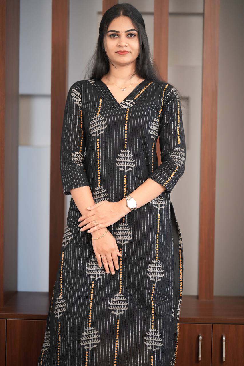 Signature - Black Lurex Line Slitted Top