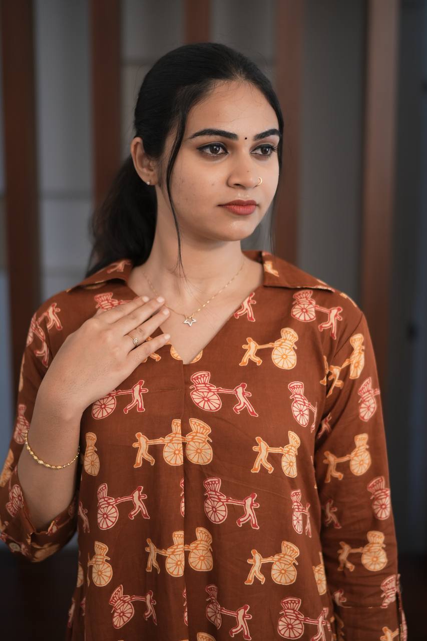 Essentials - Box Pleated Cycle Print Cotton Kurta