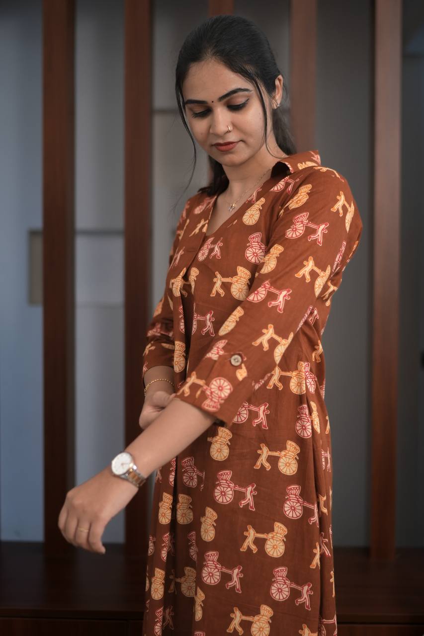 Essentials - Box Pleated Cycle Print Cotton Kurta