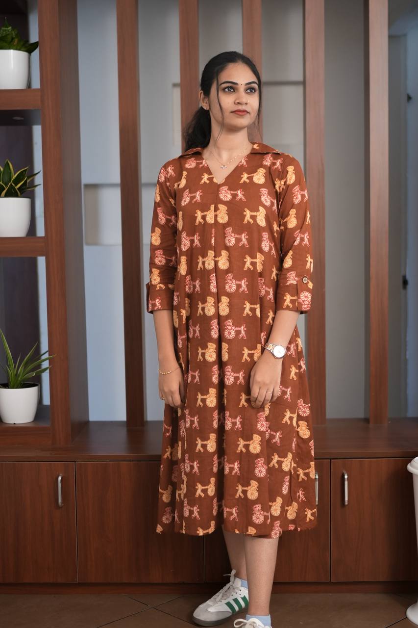 Essentials - Box Pleated Cycle Print Cotton Kurta
